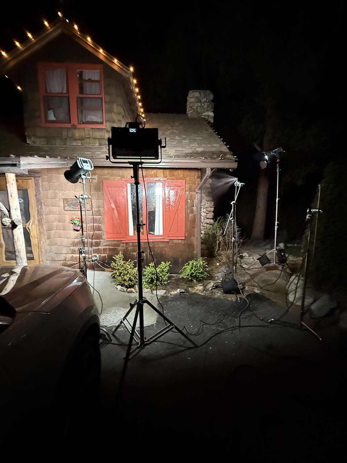 Vertical series production still 12