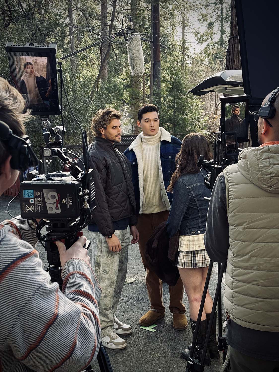 Vertical series production still 11